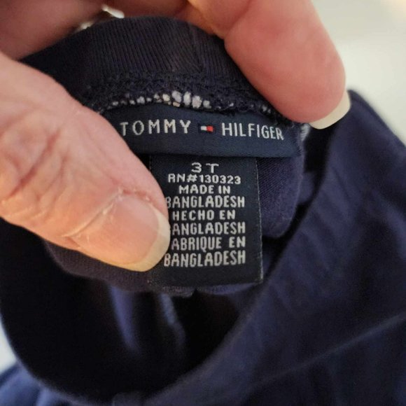 EUC Tommy Hilfiger Set (3T) - Picture 2 of 8